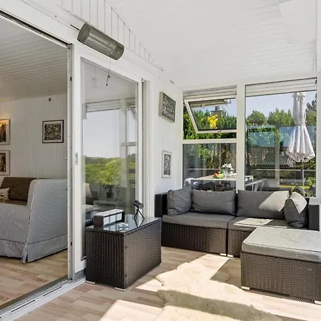 Manfred - 250m From The Sea By Interhome Ferienhaus Rønde