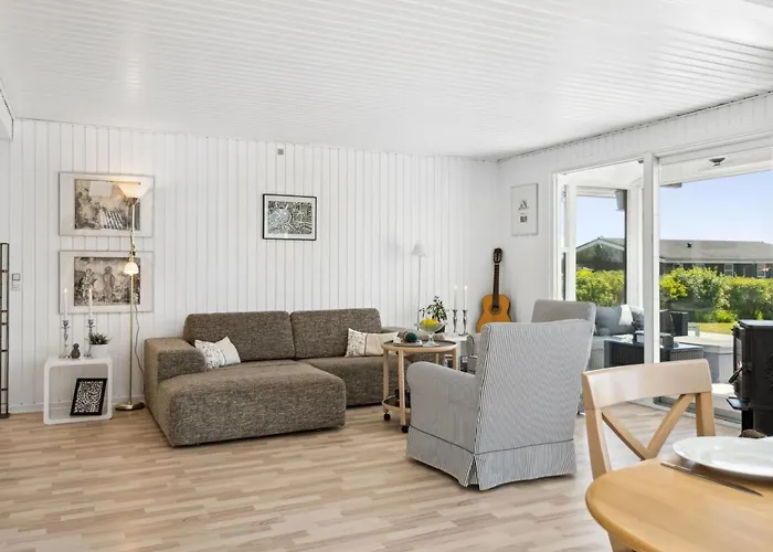 Manfred - 250m From The Sea By Interhome * Rønde
