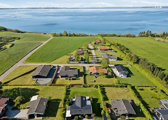 Manfred - 250m From The Sea By Interhome *